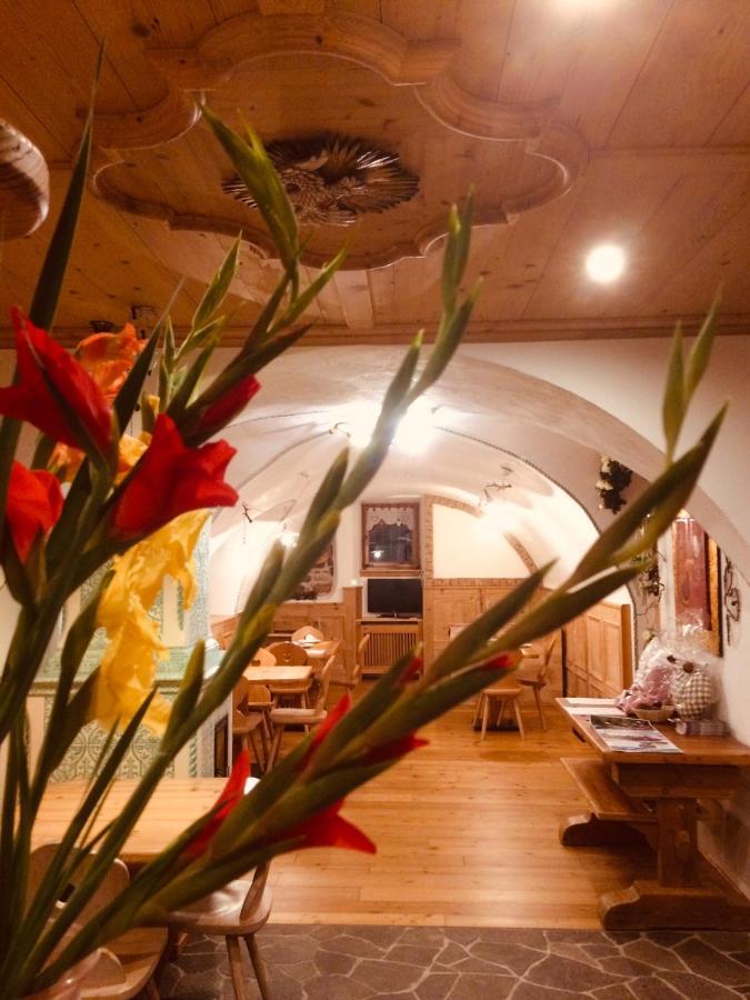 Hotel Garni Salvanel カヴァレーゼ エクステリア 写真