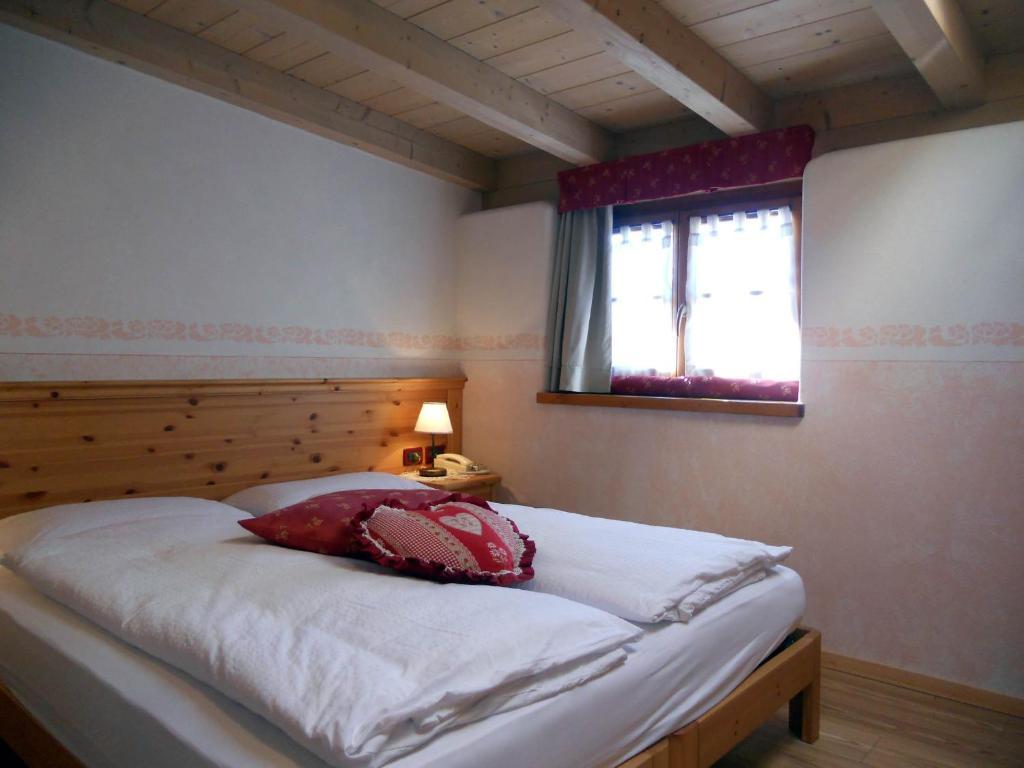 Hotel Garni Salvanel カヴァレーゼ 部屋 写真
